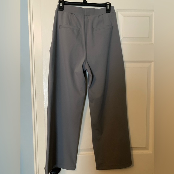 Halara M petite gray slacks NWT - Picture 4 of 4